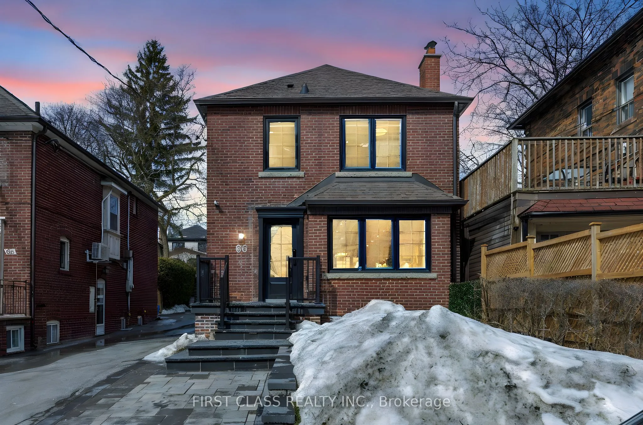Detached Home For Sale | C12852996