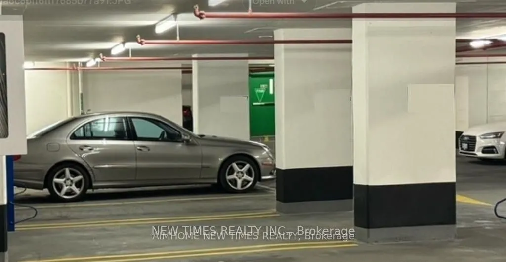 Parking Space For Lease | C12857442