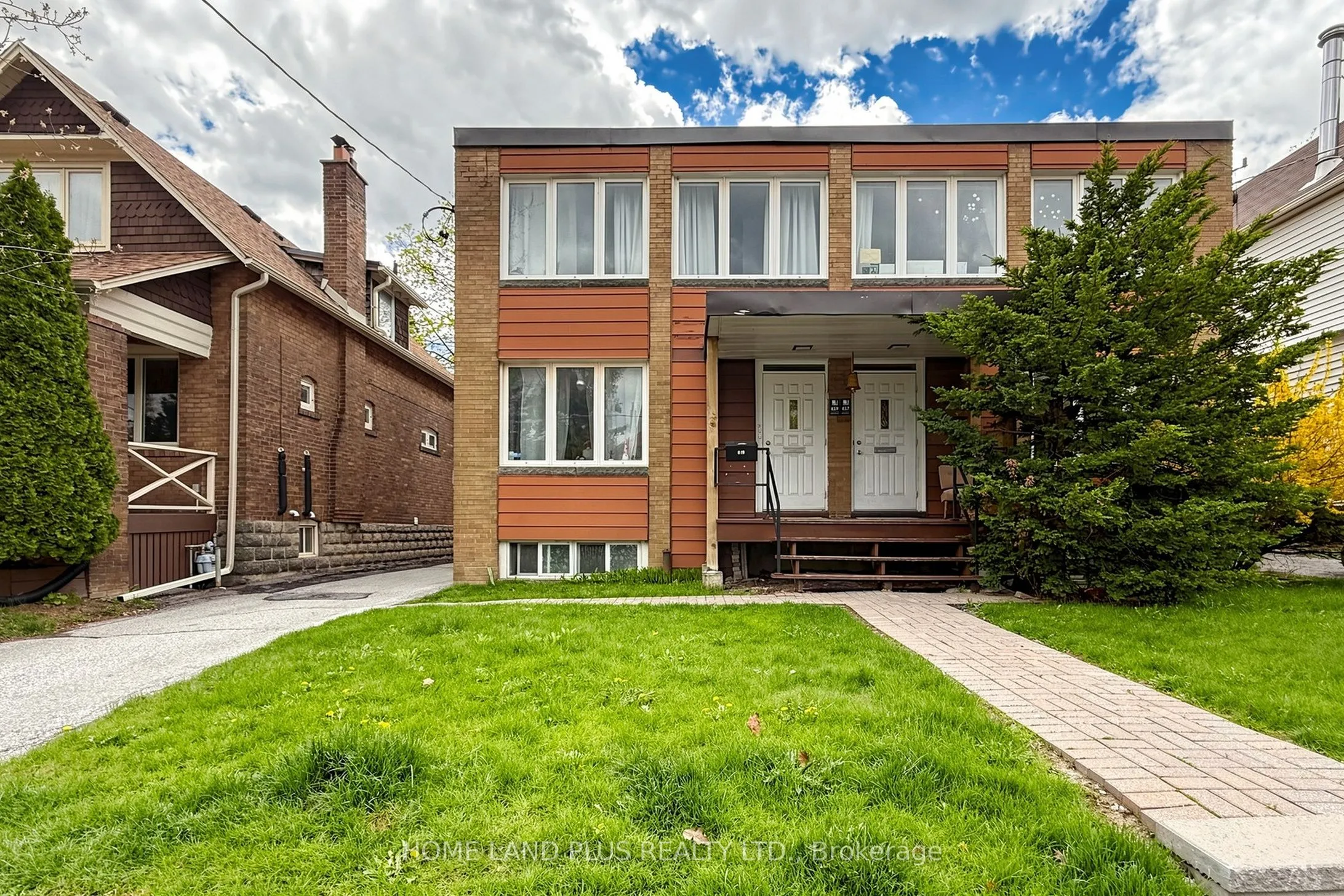 Multiplex For Lease | C12870450
