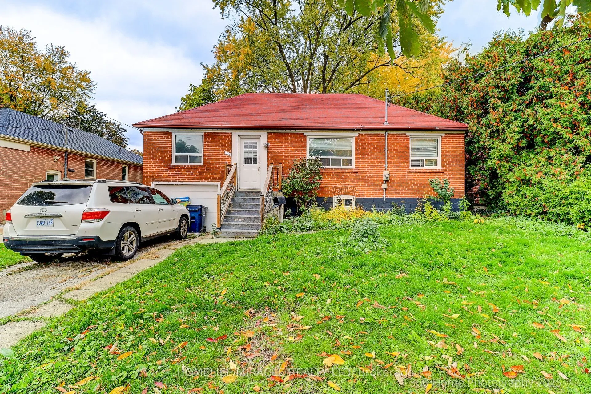 Detached Home For Sale | C12874086
