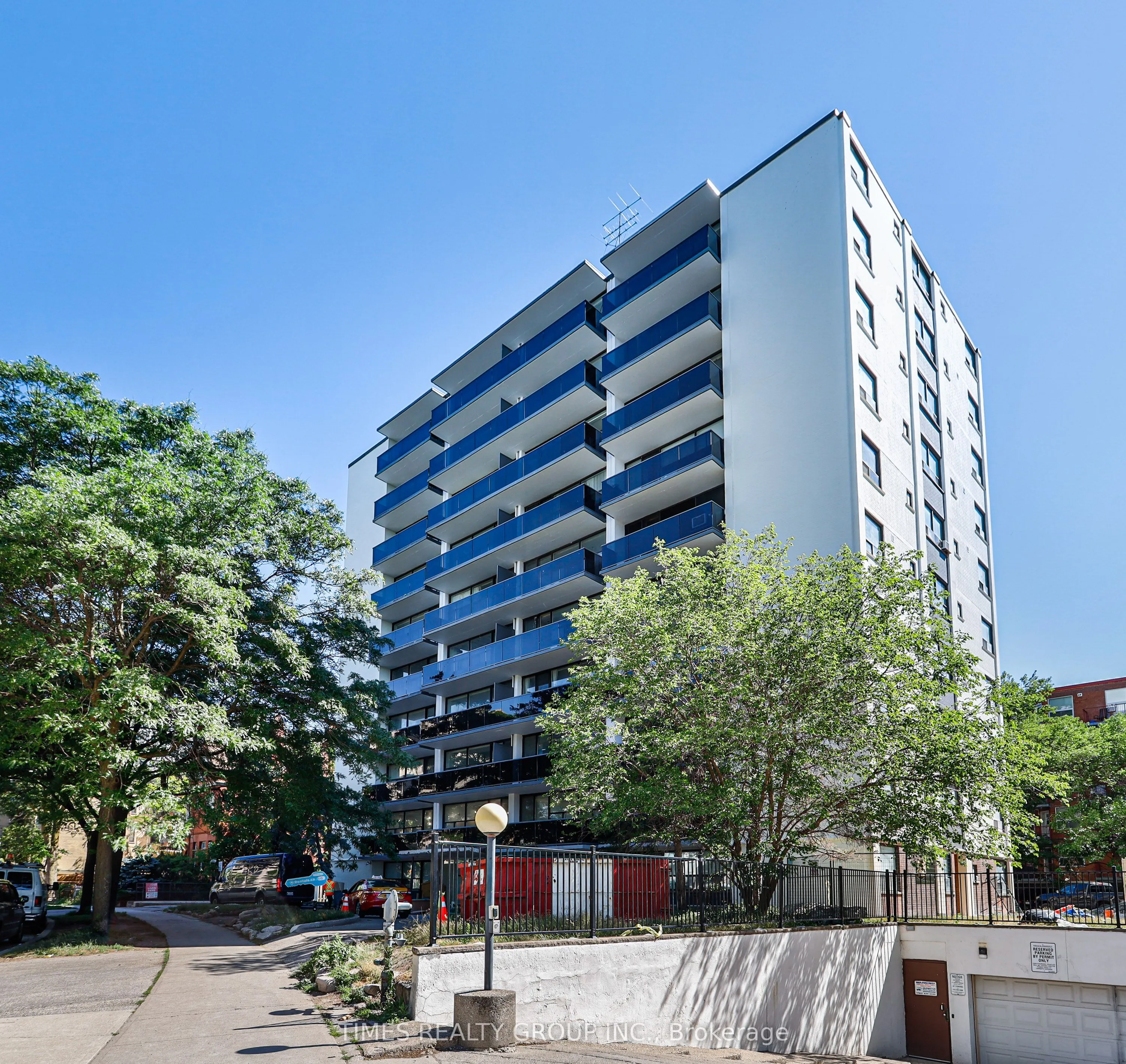 Multiplex For Lease | C12882986