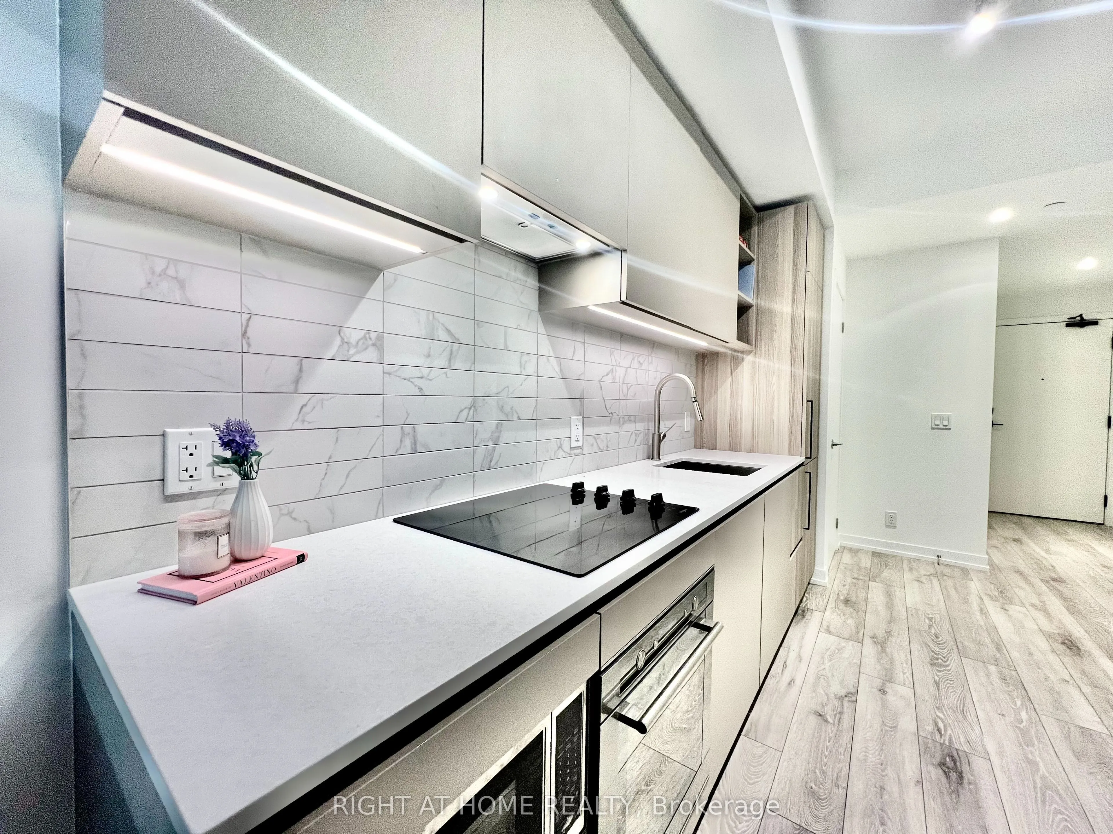 Property For Lease | C12890062