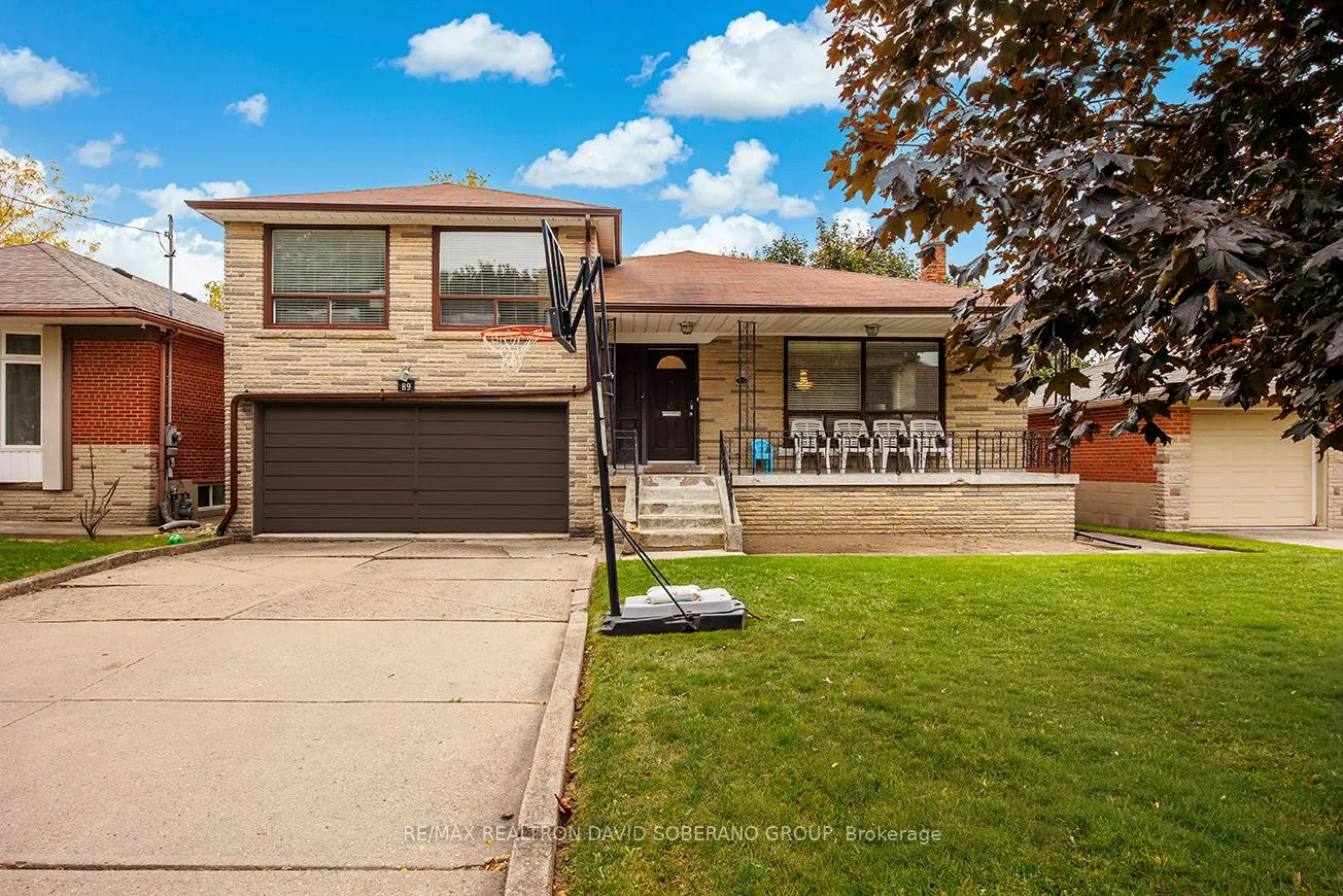 Detached Home For Sale | C12899202