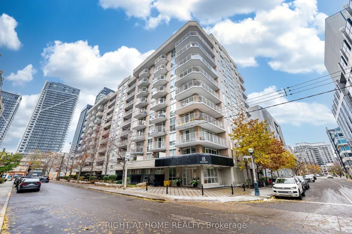 18 Stafford Street, Toronto C01, ON M5V 3W4