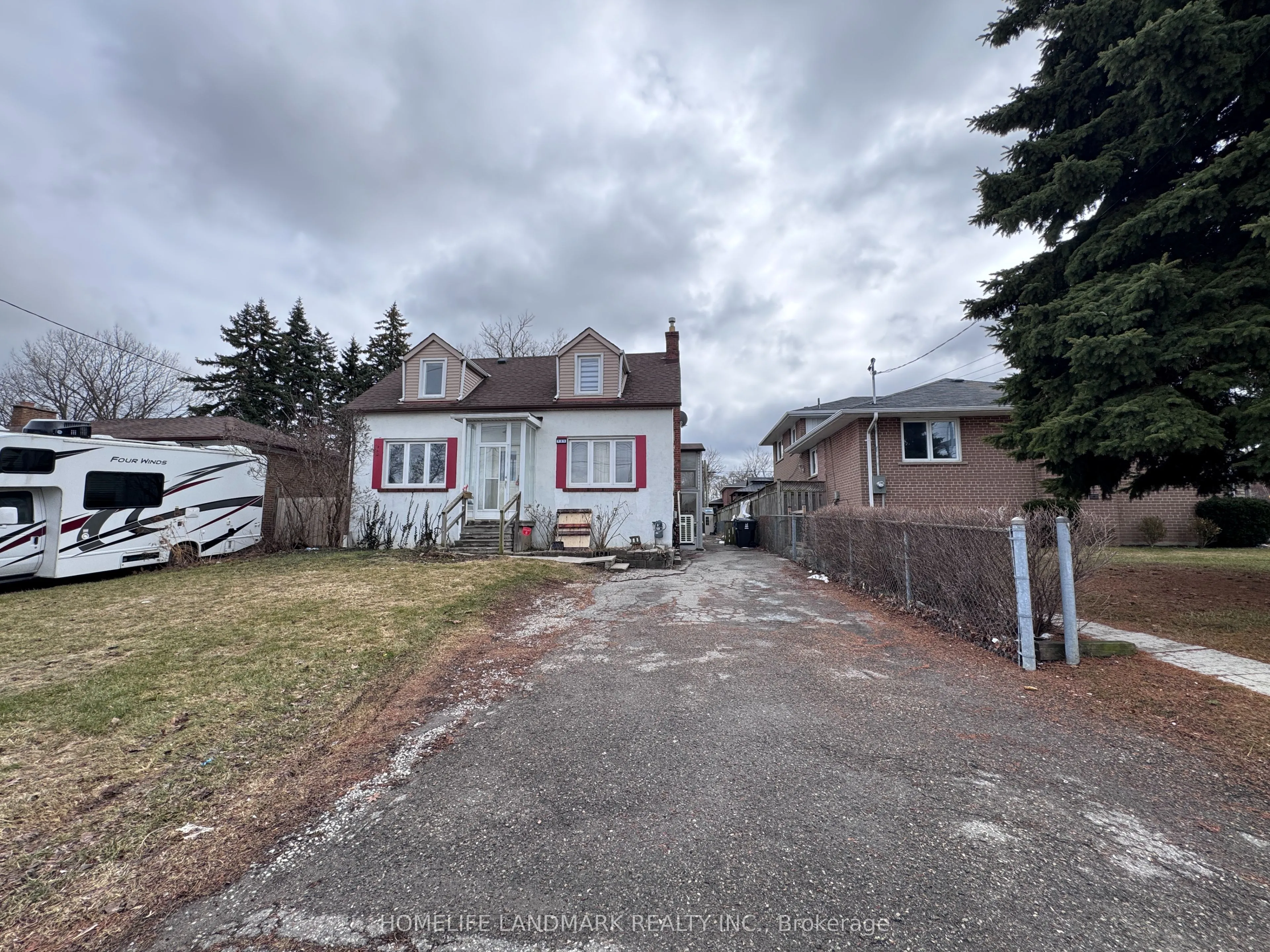 Detached Home For Lease | C12916552