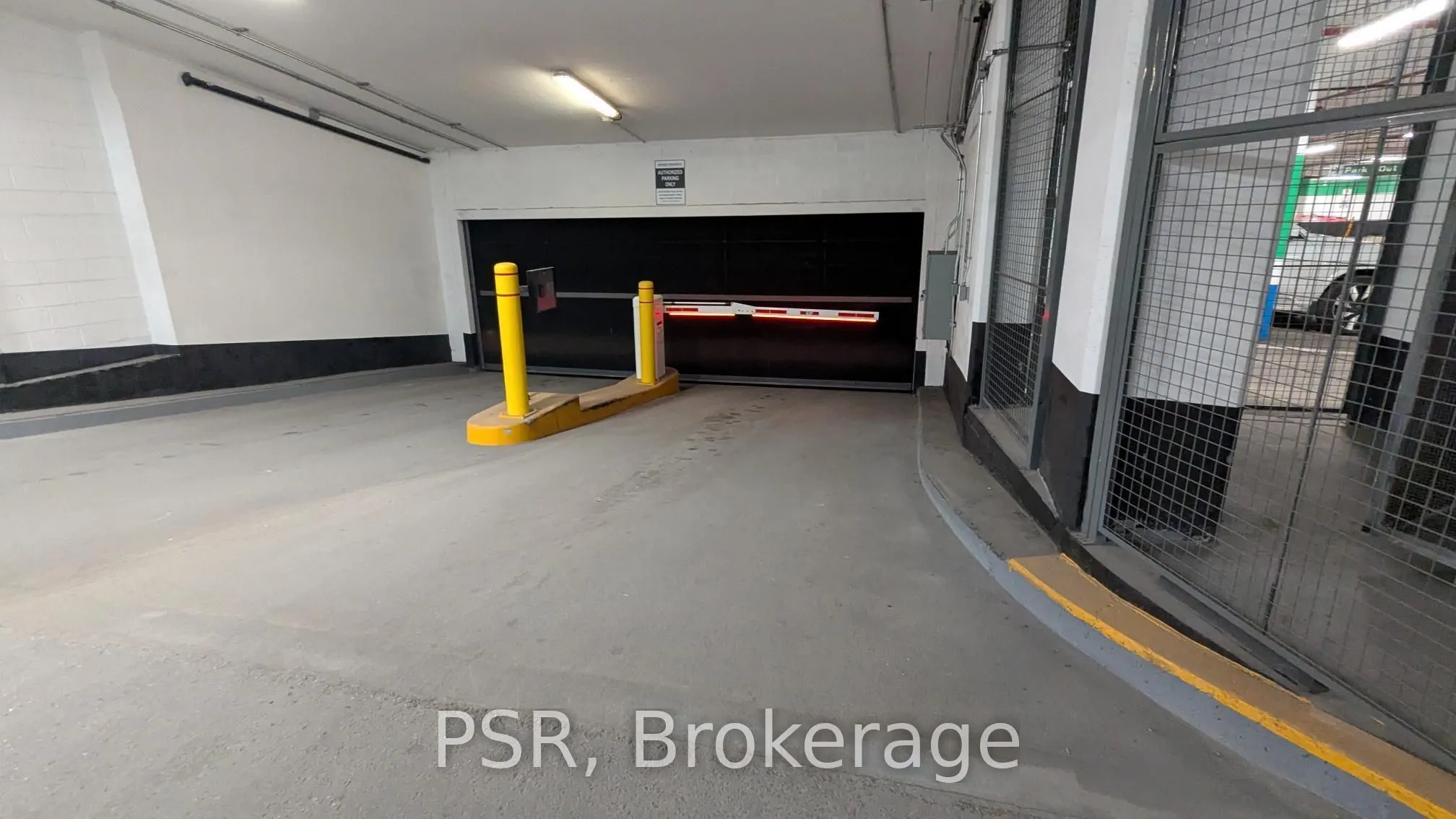 Parking Space For Lease | C12932484