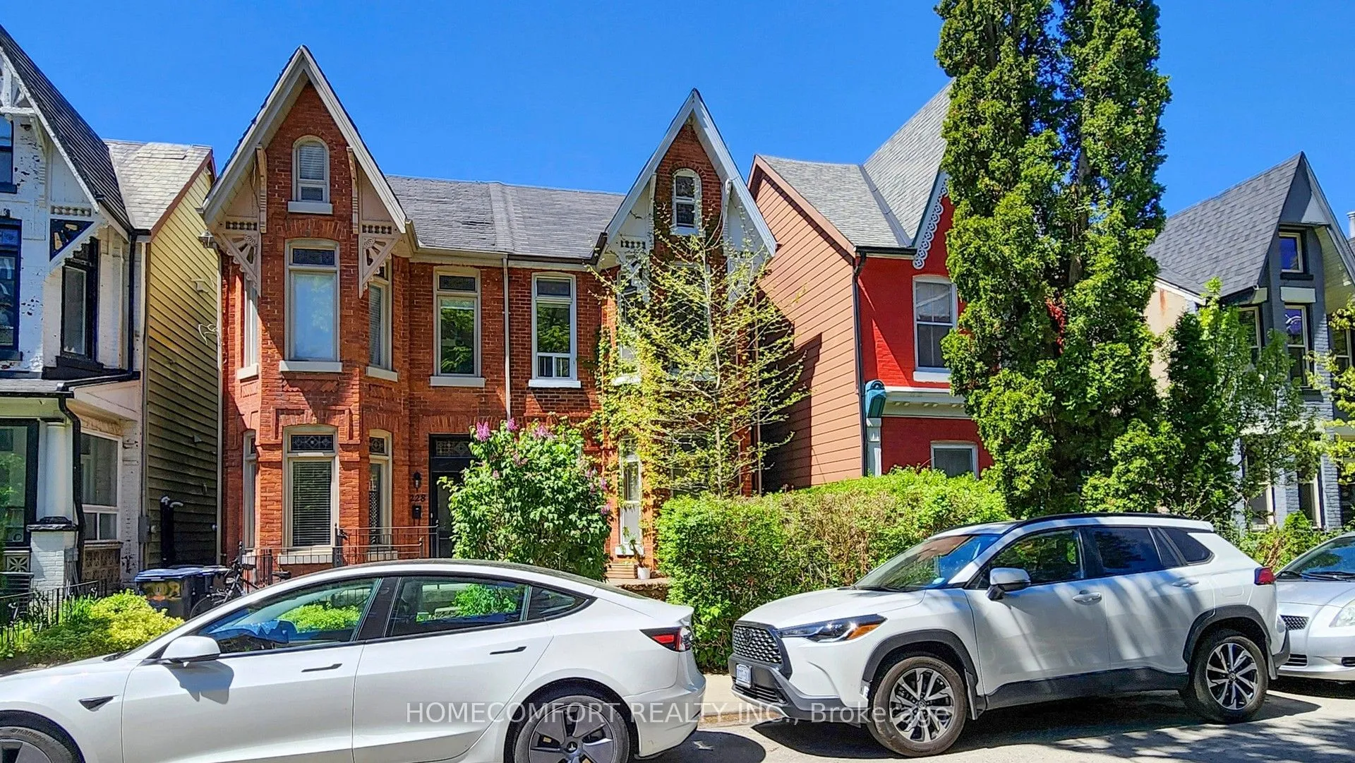 Semi-Detached Home For Sale | C12933754