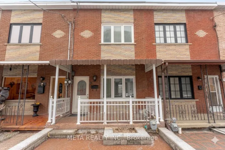 14  Peel N Avenue, Toronto C01, ON M6J 1M4