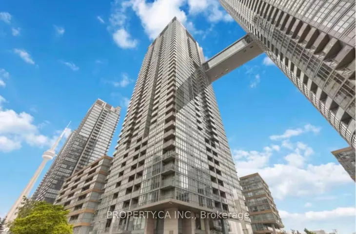 15  Iceboat  Terrace, Toronto C01, ON M5V 4A5