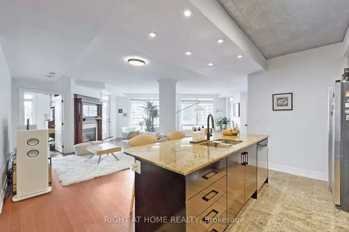 100  Hayden  Street, Toronto C08, ON M4Y 3C7