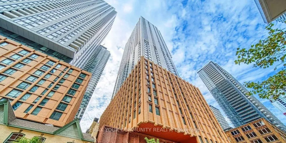 28  Widmer  Street, Toronto C01, ON M5V 0T2