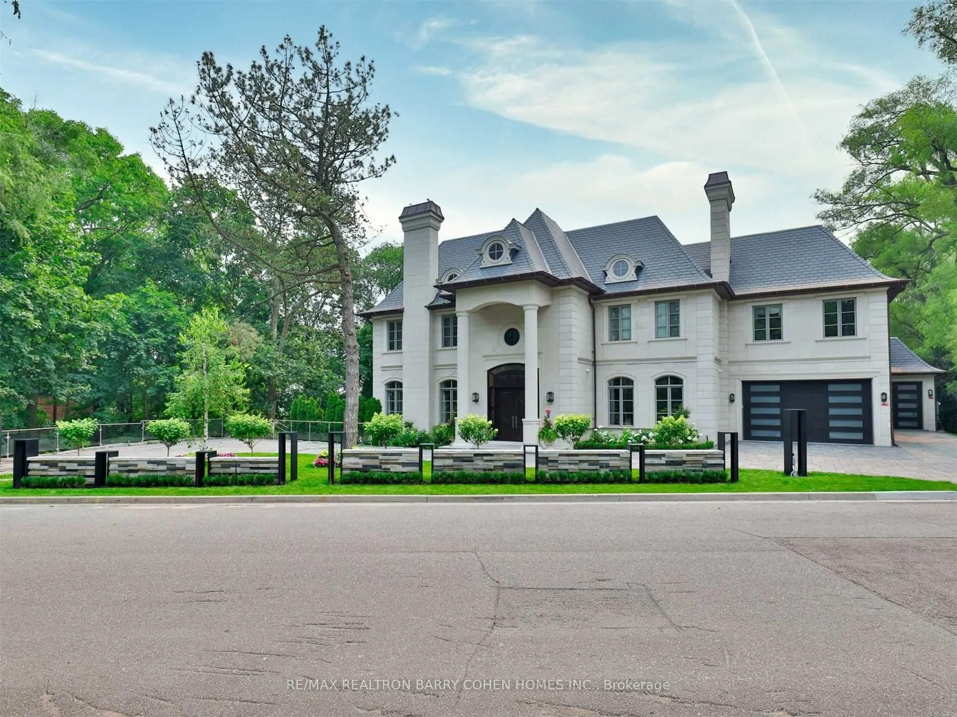 Detached Home For Sale | C12945142
