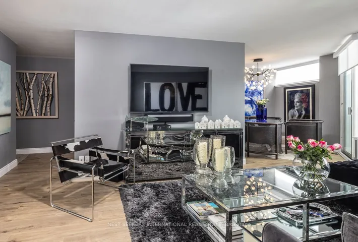 60  Montclair  Avenue, Toronto C03, ON M5P 1P7
