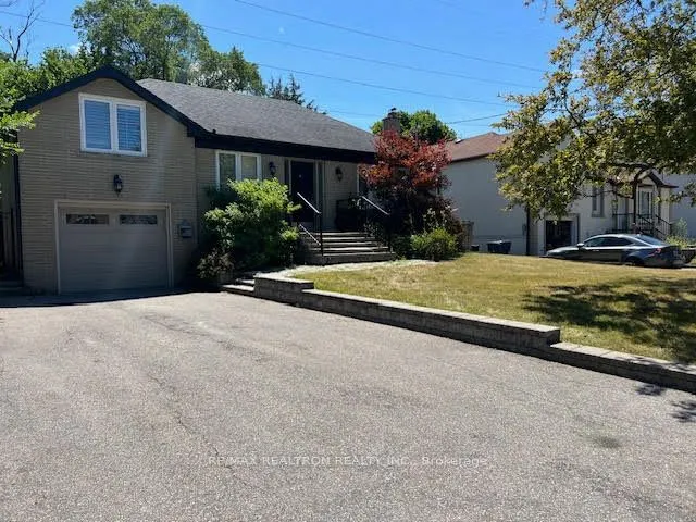Detached Home For Lease | C12953418