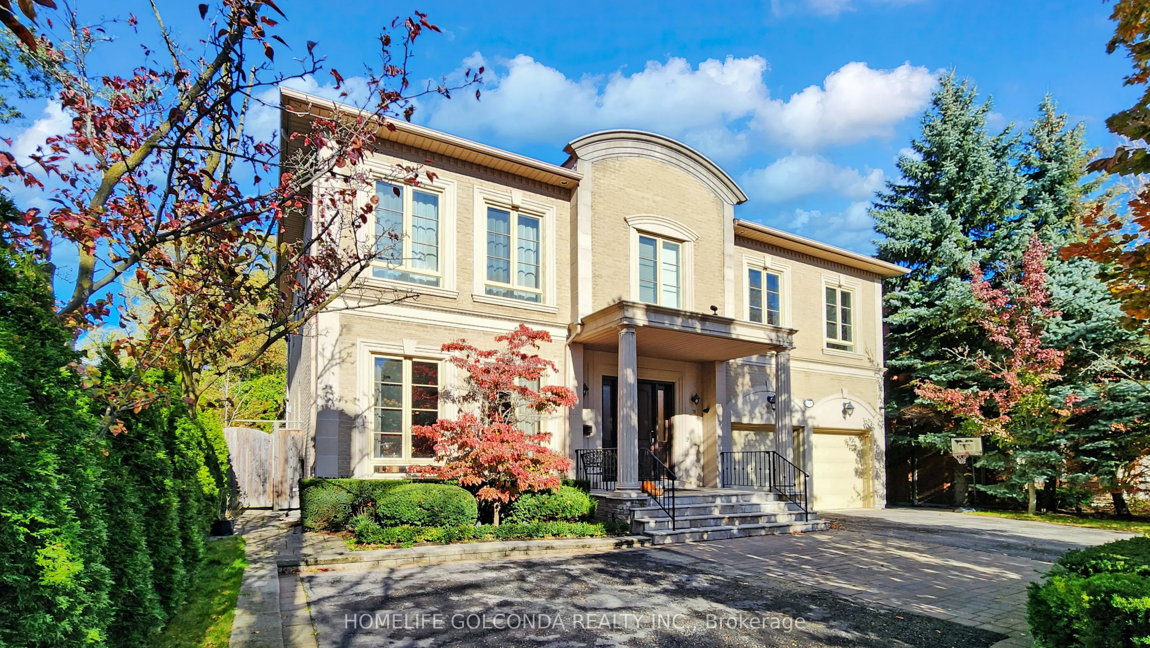 Detached Home For Sale | C12955182