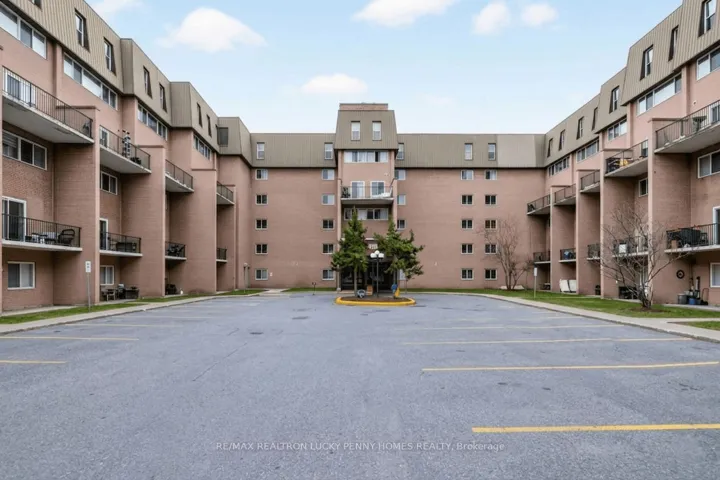 165  Cherokee  Boulevard, Toronto C15, ON M2J 4T7