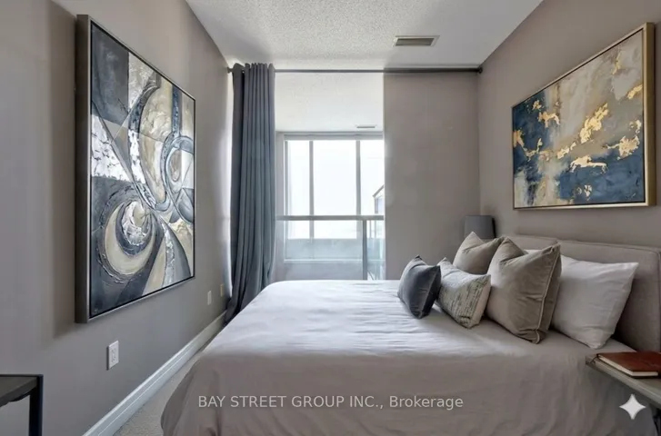 1  Avondale  Avenue, Toronto C14, ON M2N 7J1