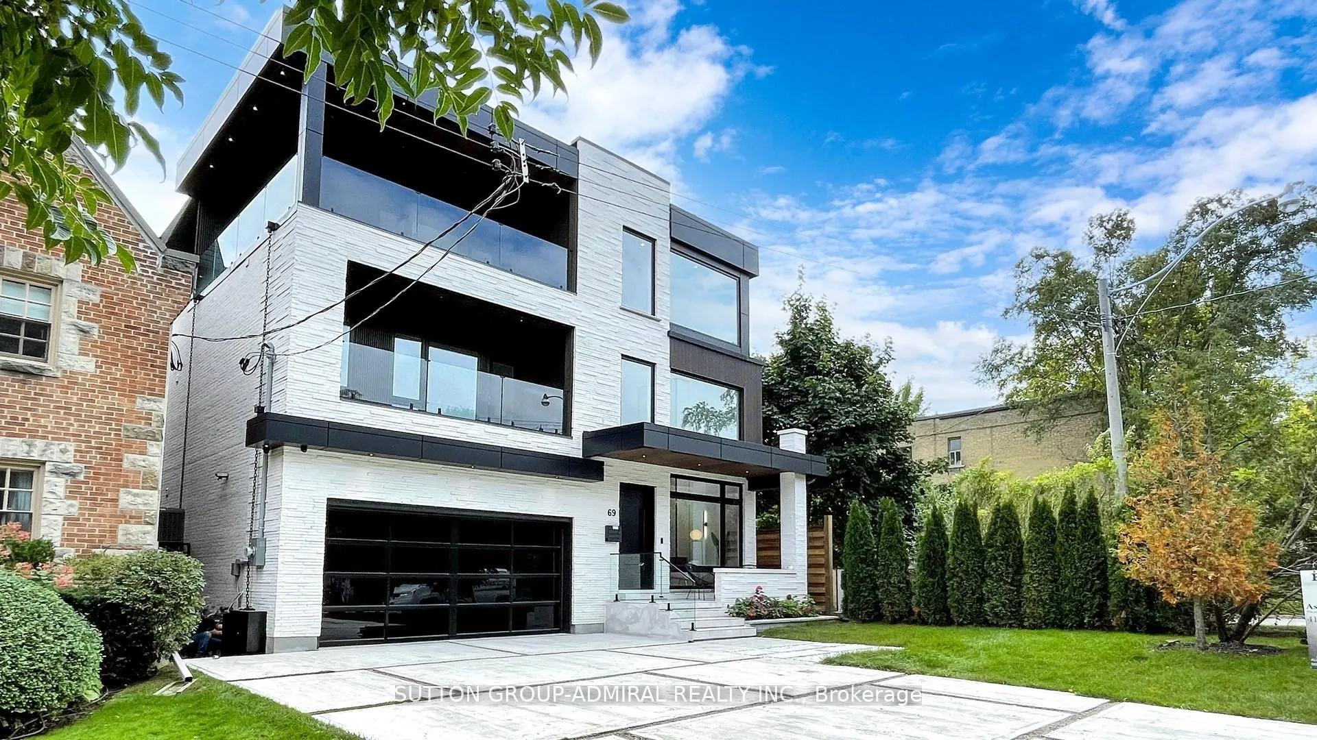 Detached Home For Sale | C12956876