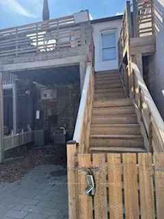 Cottage For Lease | C12960580