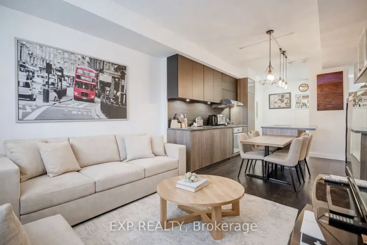 223  St Clair W Avenue, Toronto C02, ON M4V 1R3