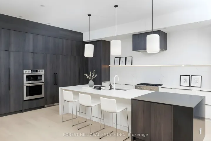 170  Ranee  Avenue, Toronto C04, ON M6A 1N5