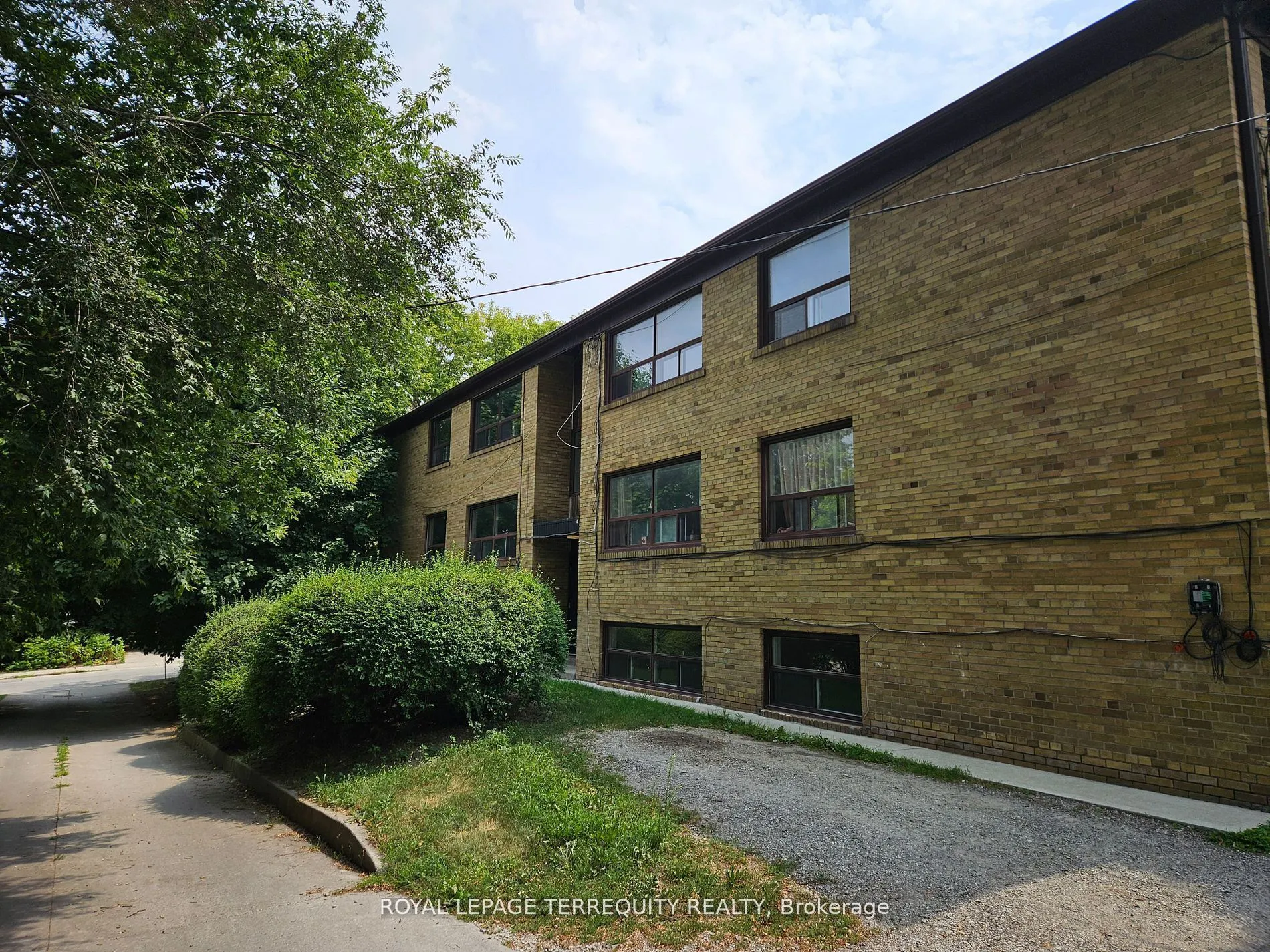Multiplex For Lease | C12966824