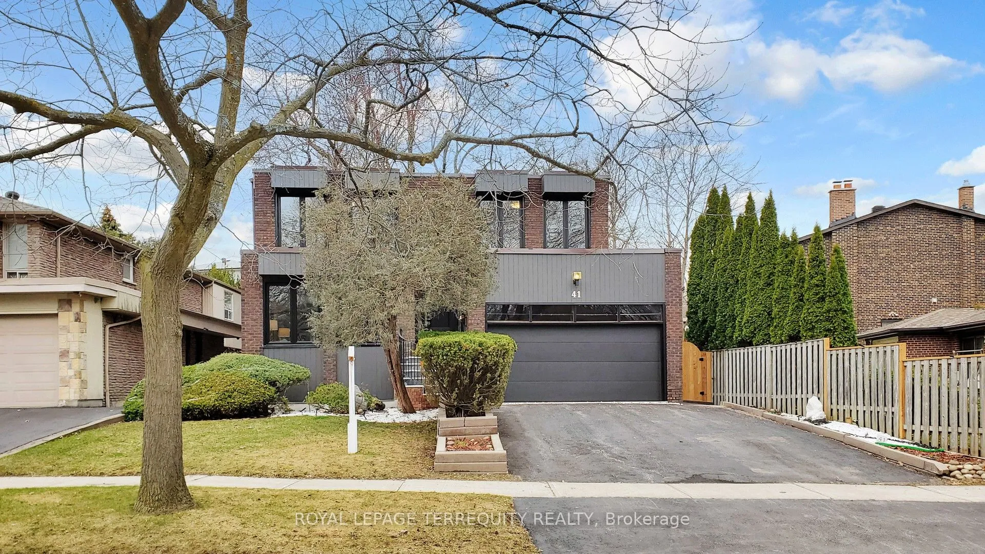 Detached Home For Sale | C12968334