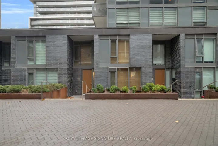 106  Varna  Drive, Toronto C04, ON M6A 0C8