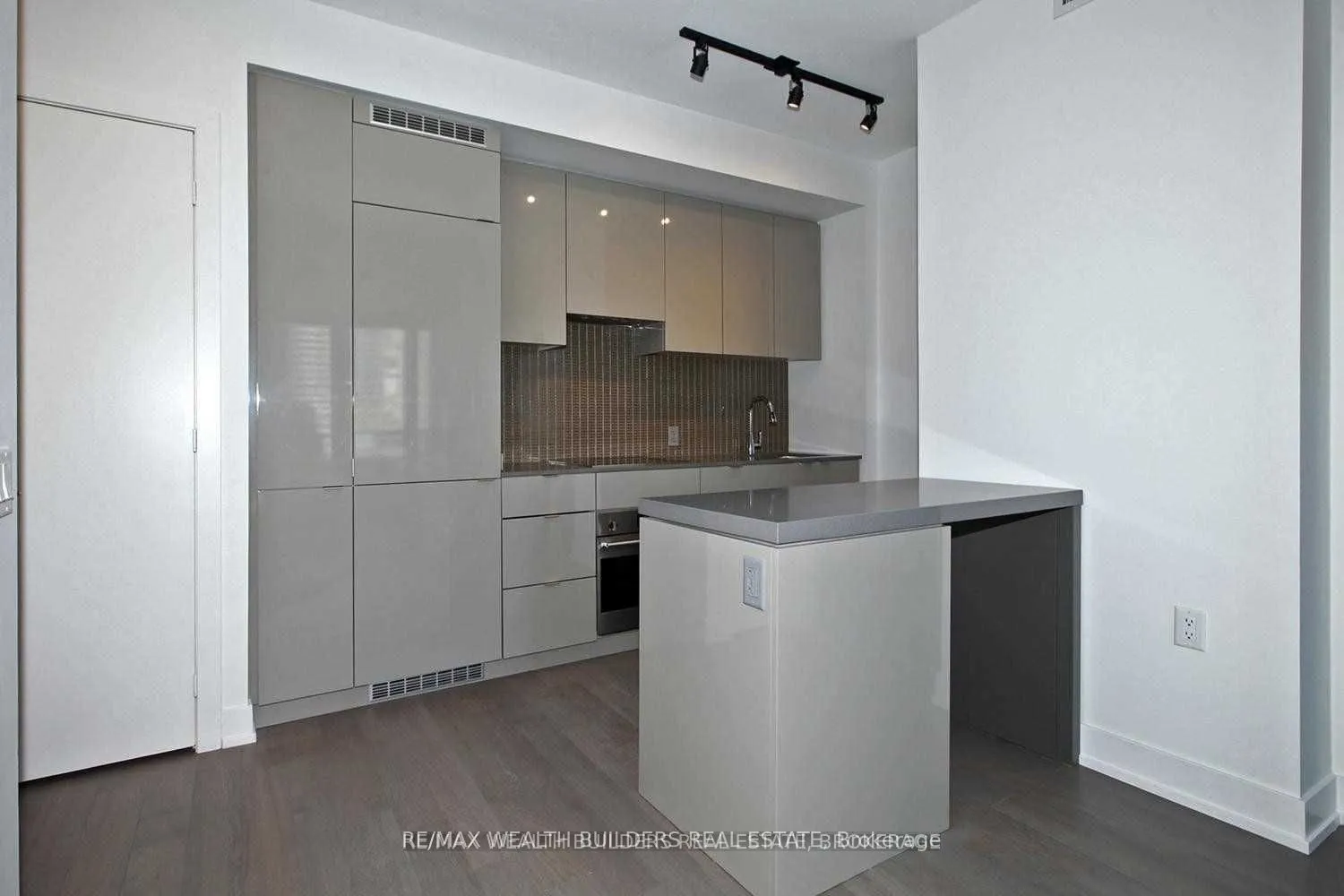 Property For Lease | C12971610