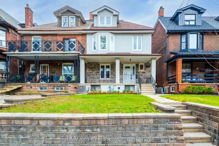 215  Grace  Street, Toronto C01, ON M6G 3A7
