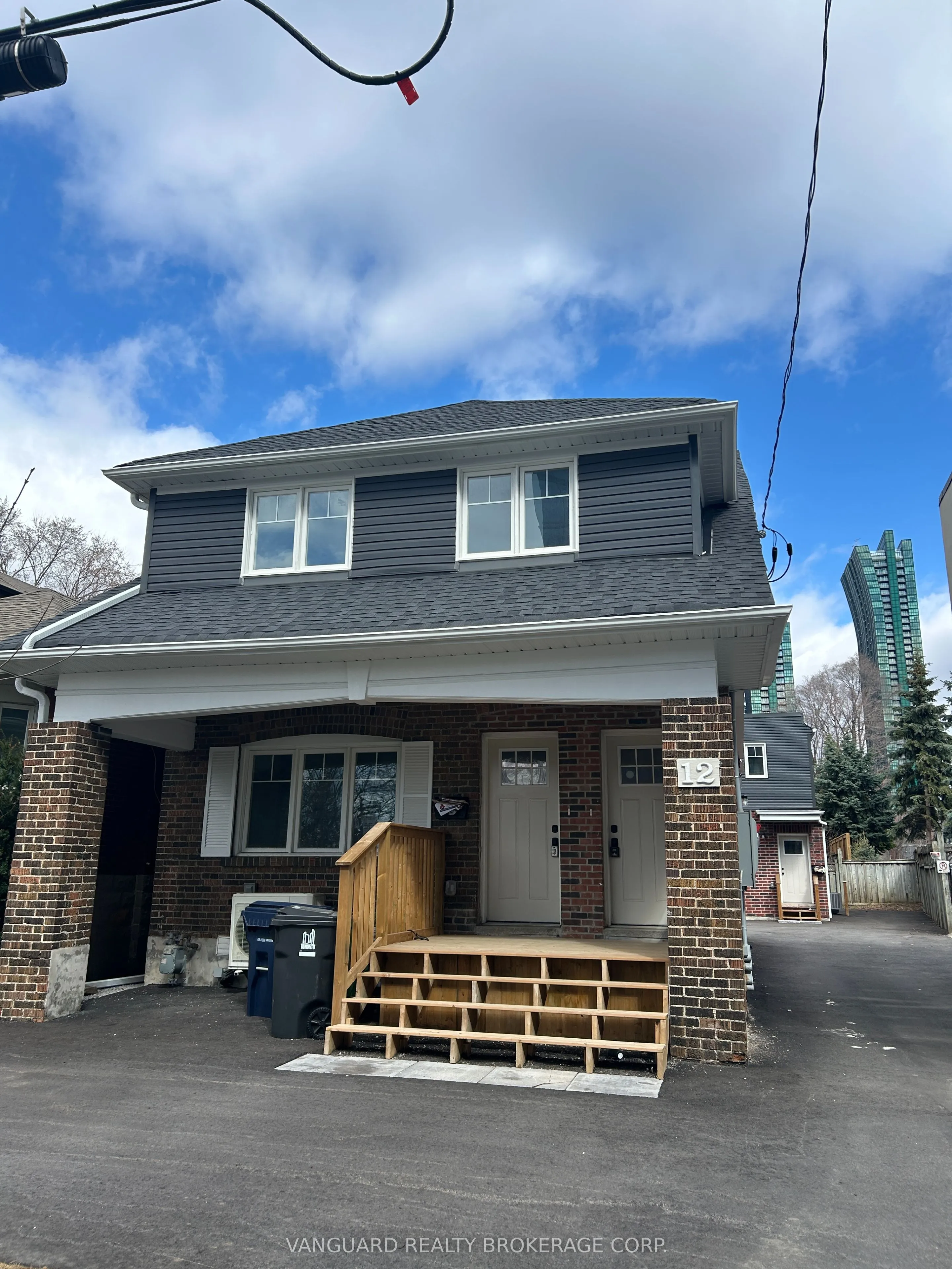 Detached Home For Lease | C12972116