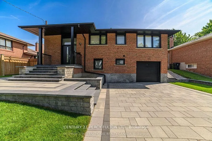Detached Home For Lease | C12972144