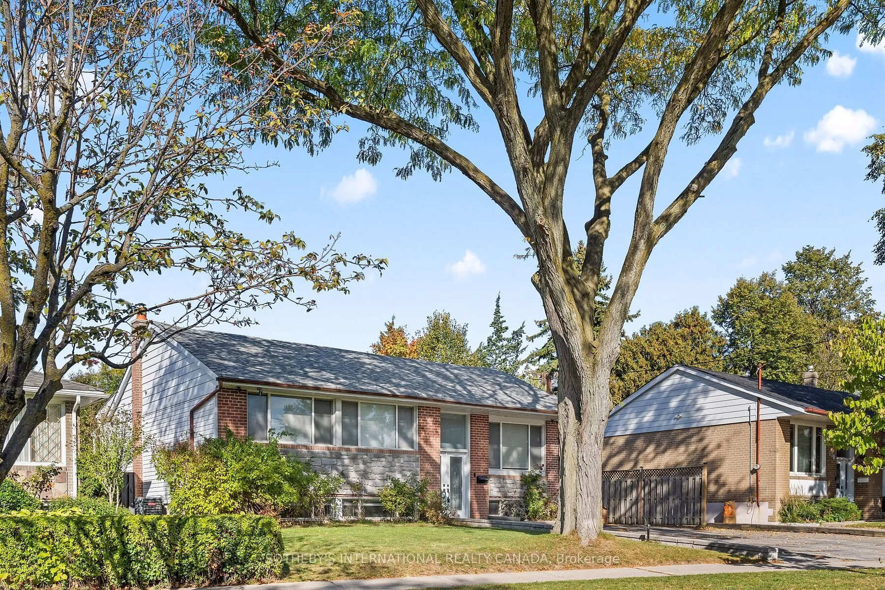 Detached Home For Sale | C12973398