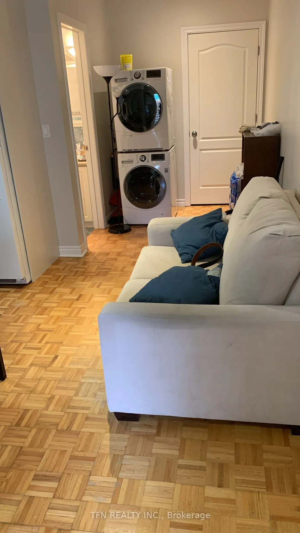 Detached Home For Lease | C12973556