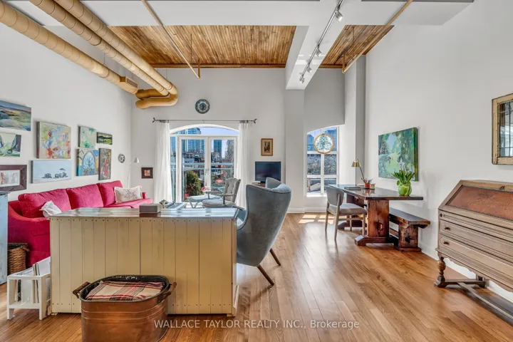 993  Queen W Street, Toronto C01, ON M6J 1H2