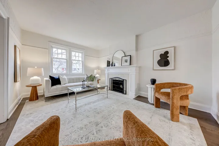 294  St Germain  Avenue, Toronto C04, ON M5M 1W3