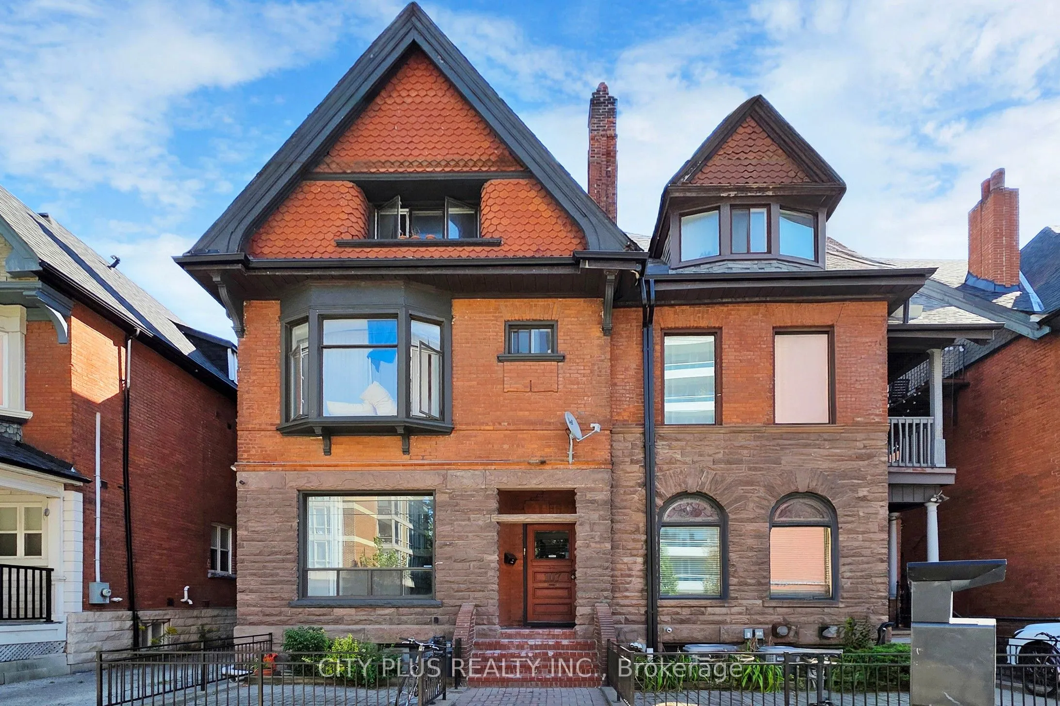 Semi-Detached Home For Sale | C12985206
