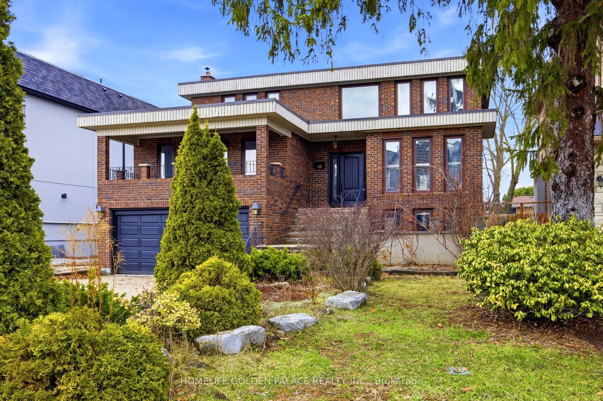 Detached Home For Sale | C12986332