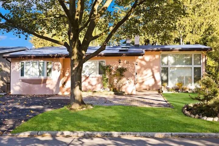 22  Greenland  Road, Toronto C13, ON M3C 1N2