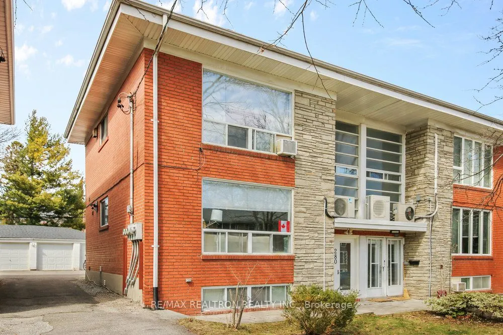 Triplex For Lease | C12989412