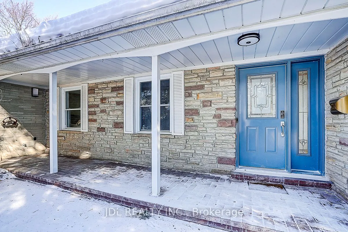 Detached Home For Lease | C12989534