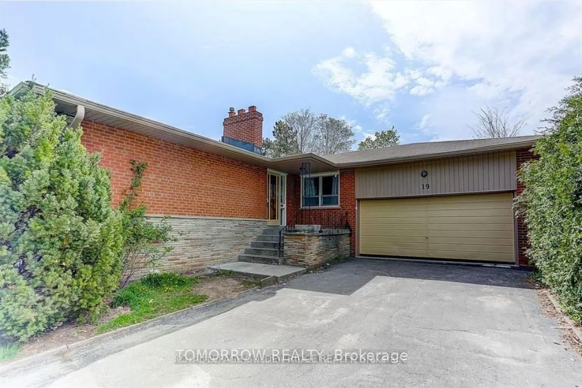 Detached Home For Lease | C12993970