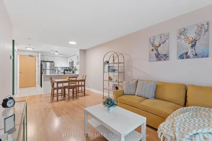 212  Eglinton E Avenue, Toronto C10, ON M4P 0A3