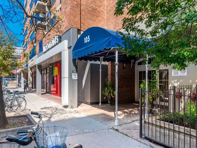 105  Mccaul  Street, Toronto C01, ON M5T 2X4