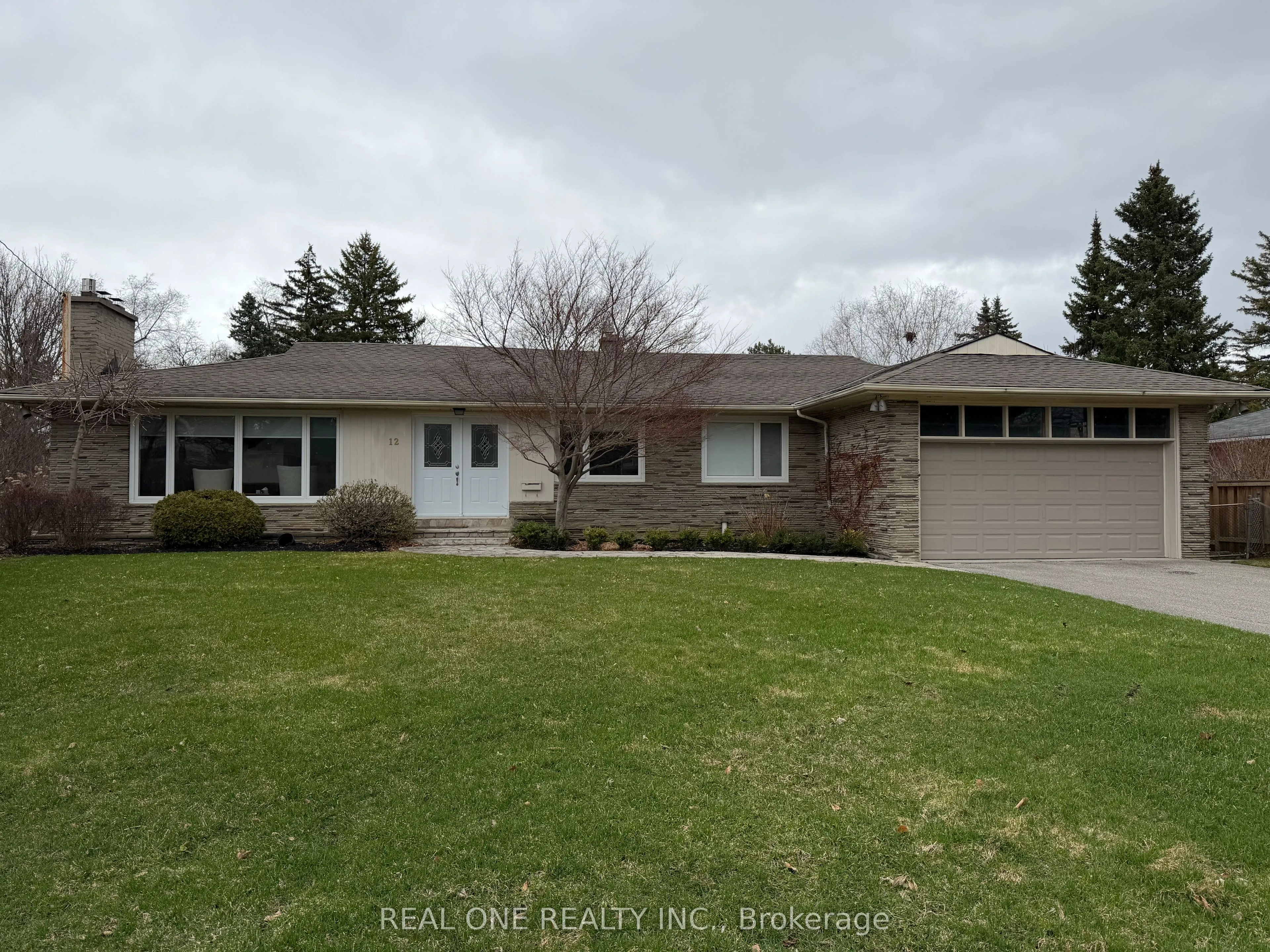Detached Home For Sale | C12999396