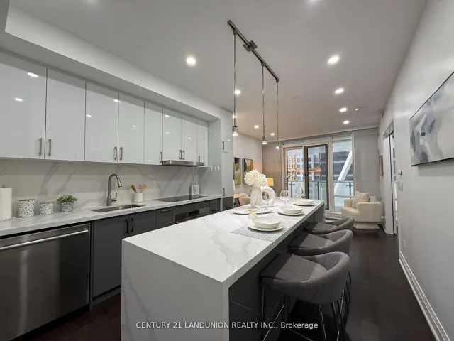 1  Bloor E Street, Toronto C08, ON M4W 0A8