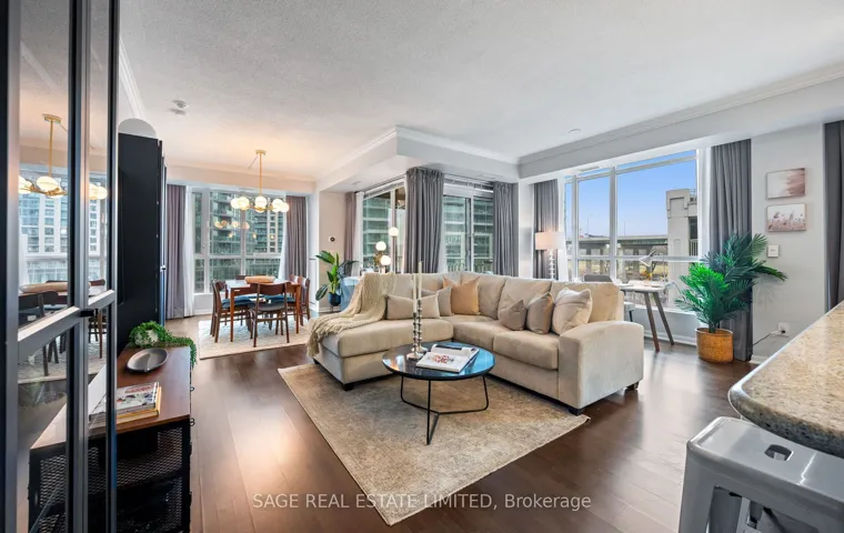 628  Fleet  Street, Toronto C01, ON M5V 1A8
