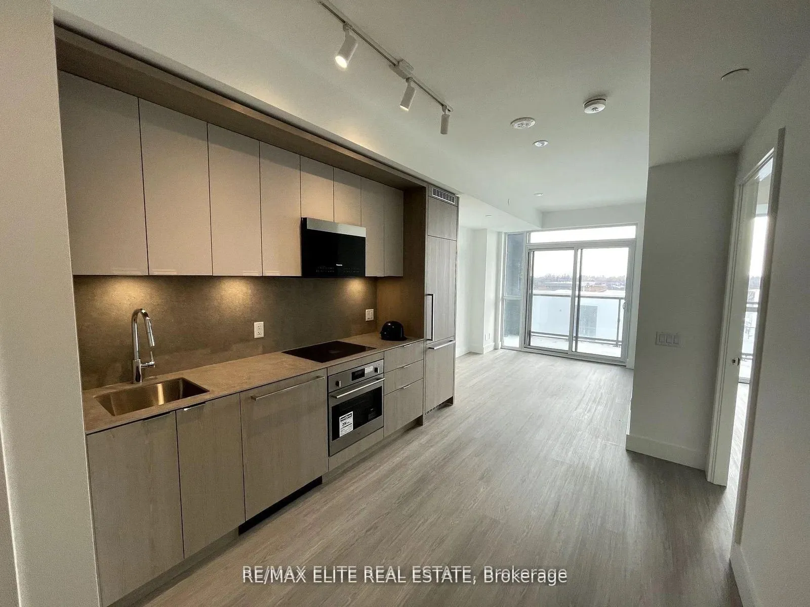Property For Lease | C13002438