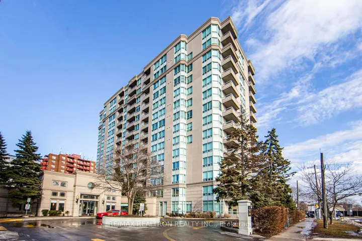 2  Covington  Road, Toronto C04, ON M6A 3E2