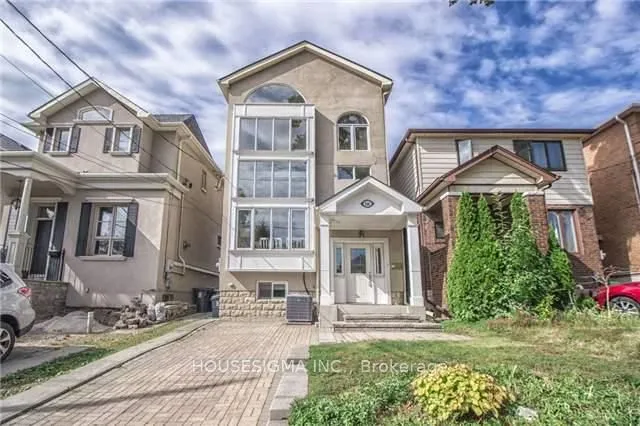 Detached Home For Lease | C13006552